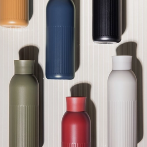 Gourde isotherme acier recyclé - 500 ml avec bouchon poussoir personnalisable