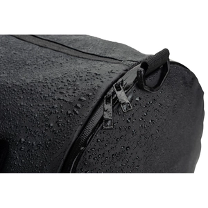 Sac de sport cylindrique en polyester recyclé haute densité 600D avec compartiment latéral pour les chaussures personnalisable