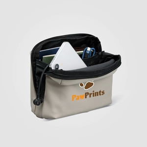 Trousse avec fermeture zippée et multiples poches en rPET – 2L personnalisable