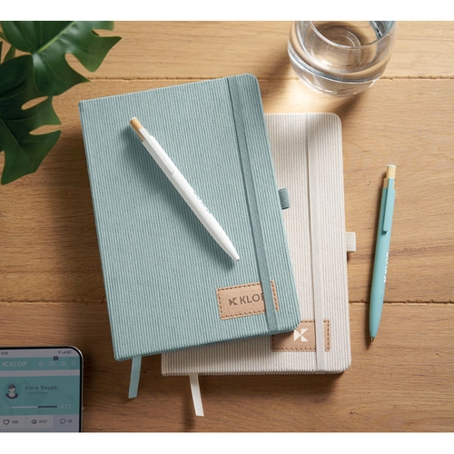 image du produit Carnet A5 avec couverture rigide en velours côtelé de polyester RPET 