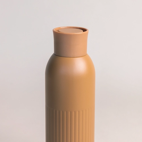 image du produit Gourde isotherme acier recyclé - 500 ml avec bouchon poussoir